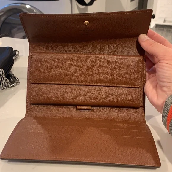 LV wallet - Picture 3 of 3